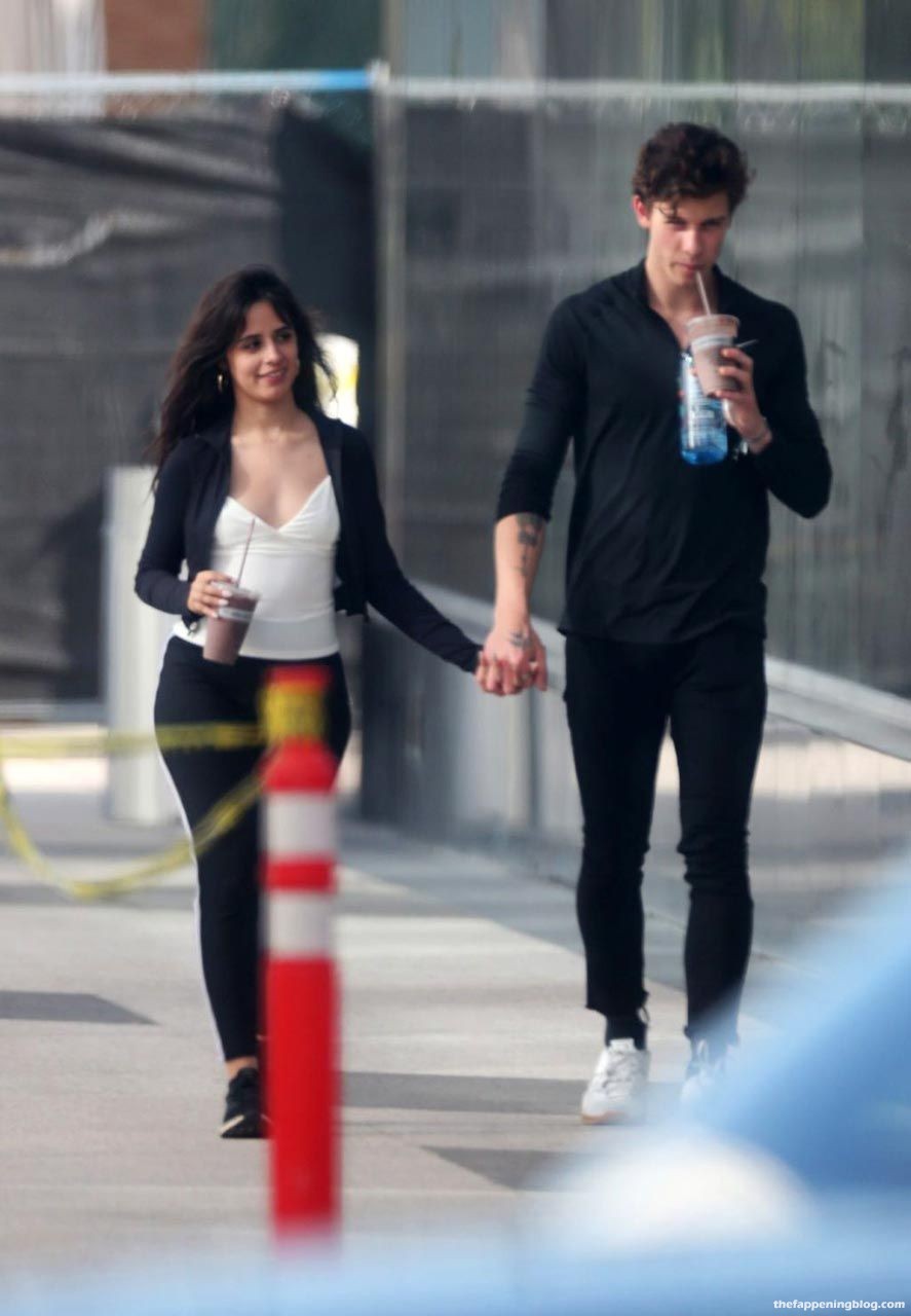 0625224703372_138_Camila-Cabello-Shawn-Mendes-Sexy-Hot-PDA-28-thefappeningblog.com-11.jpg