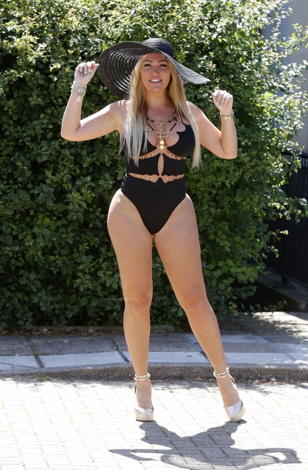 Aisleyne Horgan-Wallace Looks Sensational in Her Swimsuit (44 Photos)