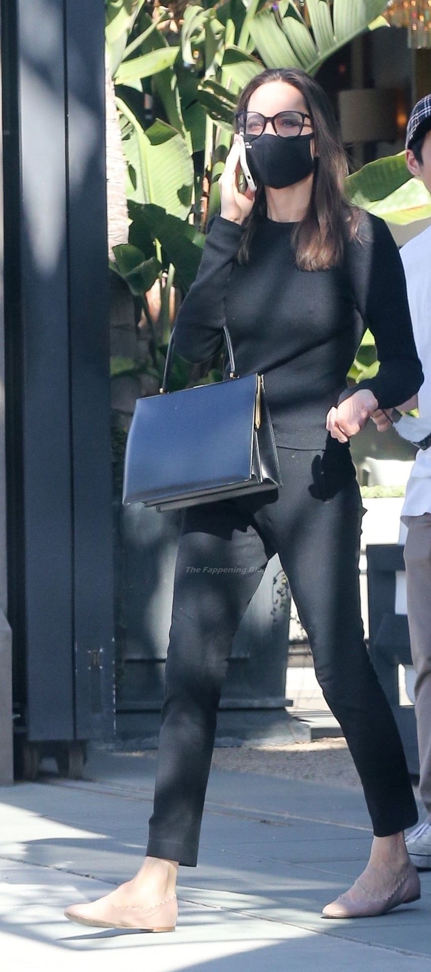 Angelina Jolie Goes Furniture Shopping in West Hollywood (15 Photos)