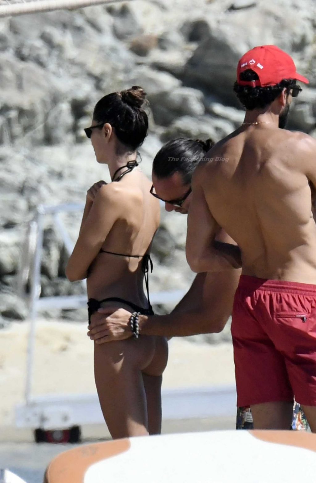 Anna Safroncik is Seen During Torrid Passion with her Boyfriend on the Beach in Mykonos (102 Photos)