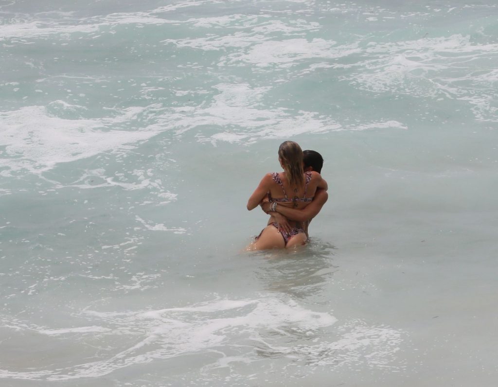 Braunwyn Windham-Burke &amp; Fernanda Rocha Have a PDA-Filled Beach Date in Laguna Beach (94 Photos)