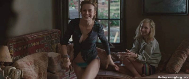 Brie Larson Nude &amp; Sexy Collection (33 Photos)