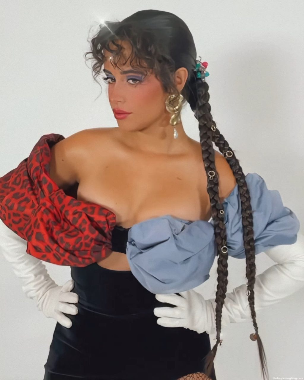 Camila Cabello Sexy (5 Pics + GIF &amp; Video)