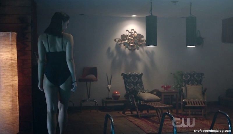 Camila Mendes Nude &amp; Sexy Collection (95 Photos + Videos)