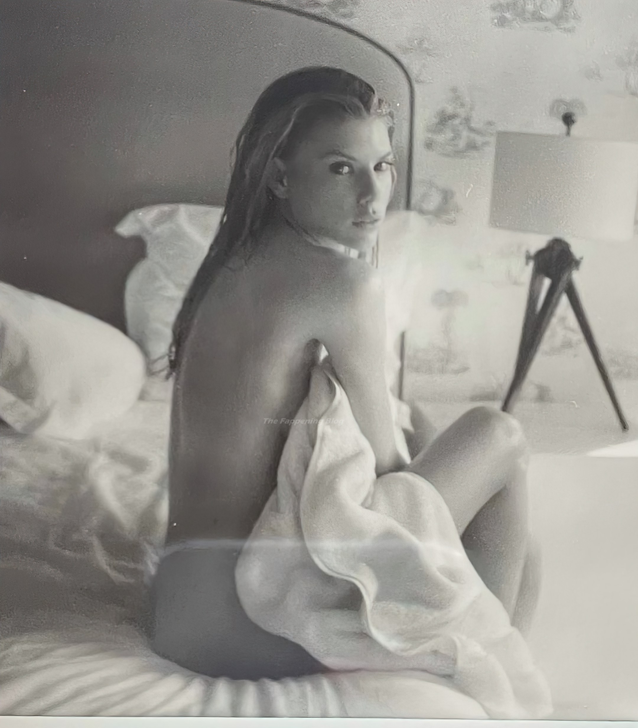 Charlotte Mckinney Nude Photo Leak