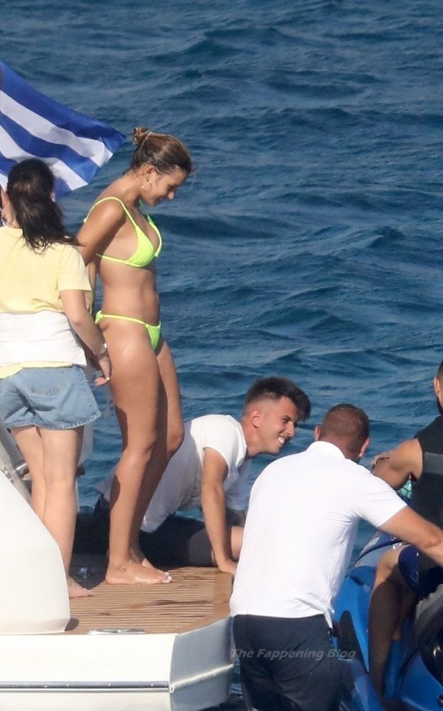 Cora Gauthier And Karim Benzema Enjoy A Day In Mykonos 12 Photos Thefappening 