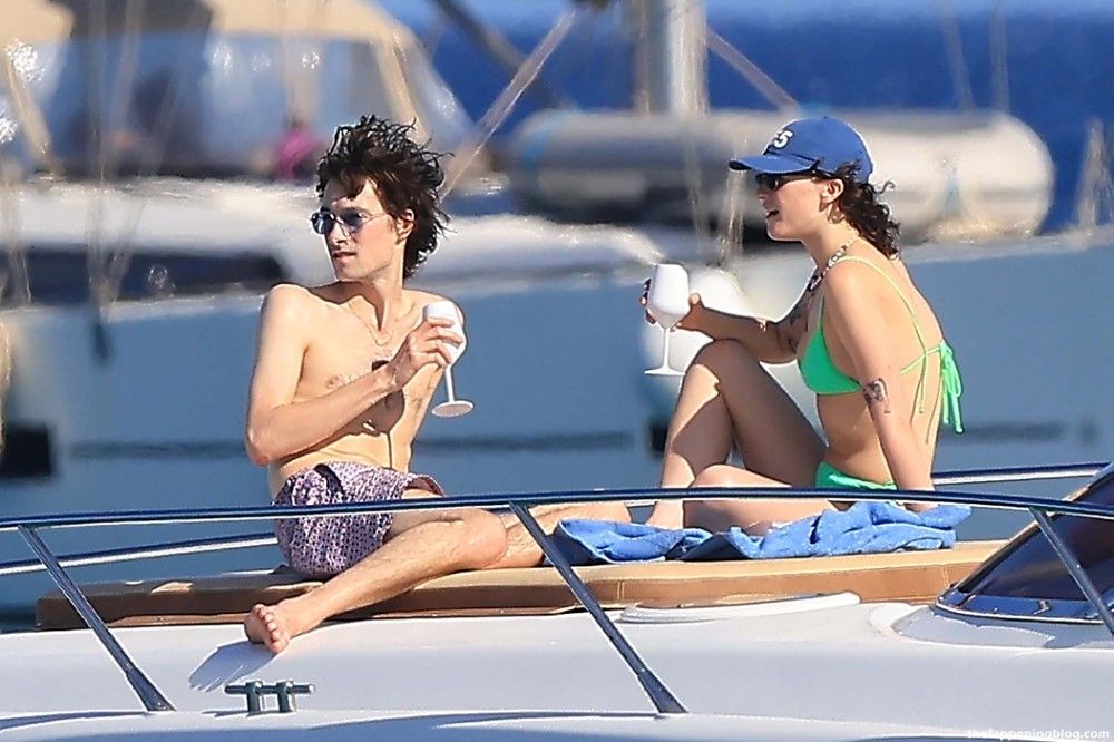 Ella Emhoff &amp; Sam Hine Relax on Holiday in St Tropez (101 Photos)