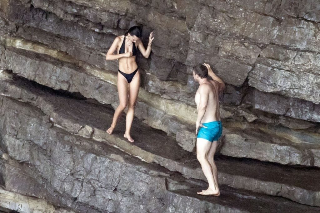 Emily Ratajkowski Looks Sensational Showing Off Her Stunning Curves in a Skimpy Little Bikini in Nerano (63 Photos) [Updated]