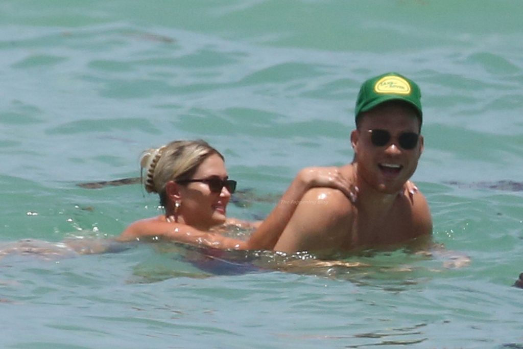 Francesca Aiello is Seen with Blake Griffin on the Beach in Miami (16 Photos)