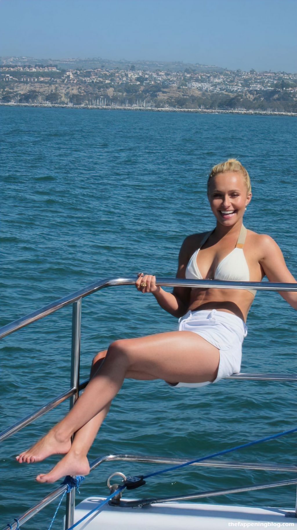 Hayden Panettiere Nude LEAKED The Fappening &amp; Sexy (156 Photos + Possible Porn Video)