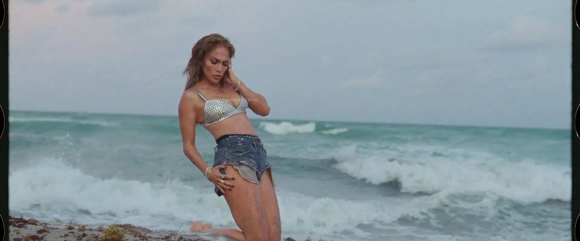 Jennifer-Lopez-Sexy-The-Fappening-Blog-65.jpg