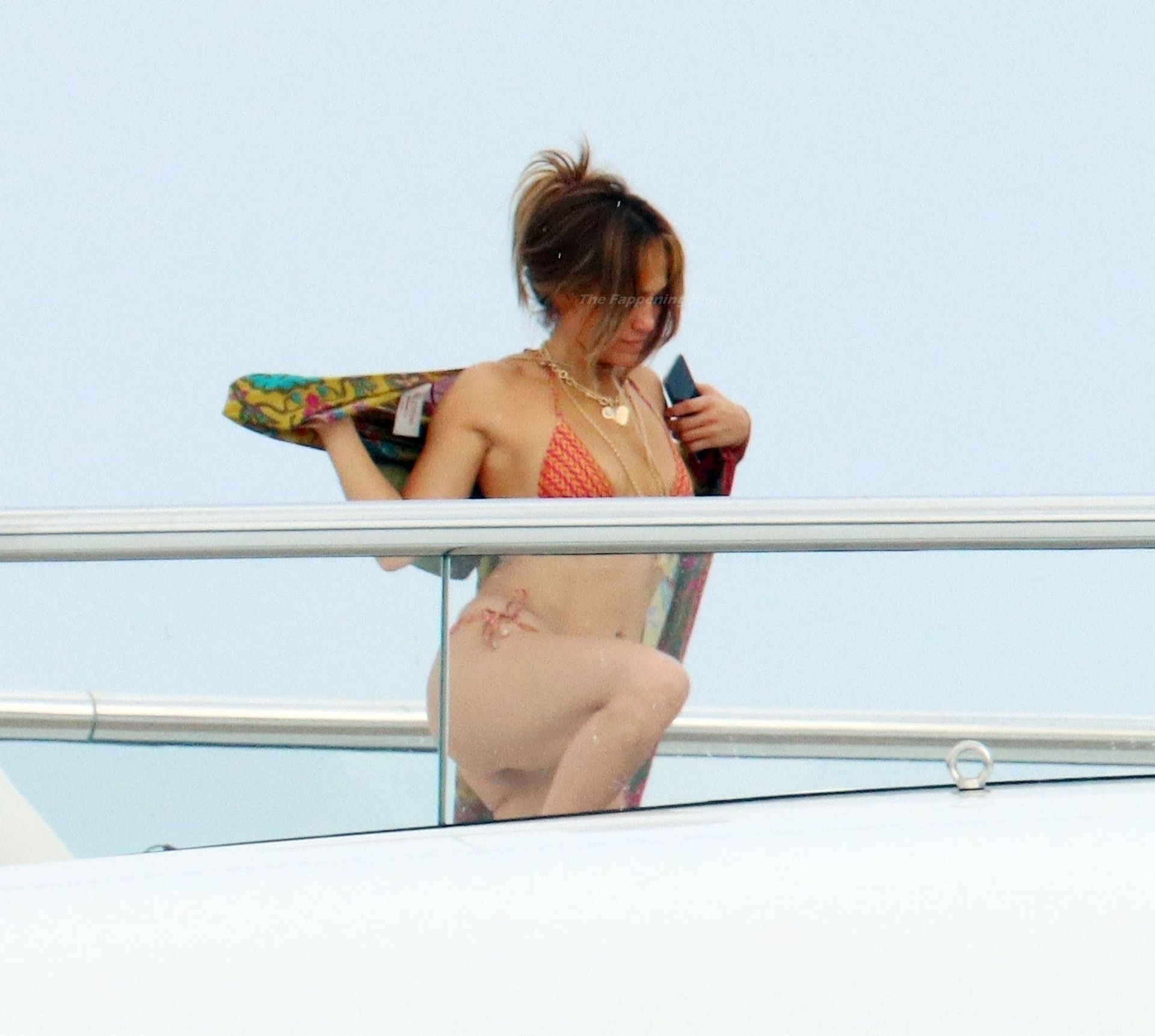 Jennifer-Lopez-Sexy-The-Fappening-Blog-68-2.jpg