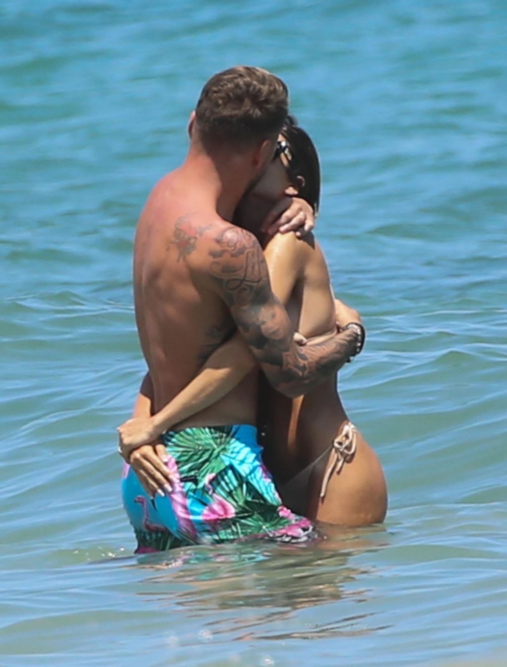 Ciro Immobile &amp; Lorenzo Insigne hit the Beach with Jessica Melena &amp; Genoveffa Darone (29 Photos)