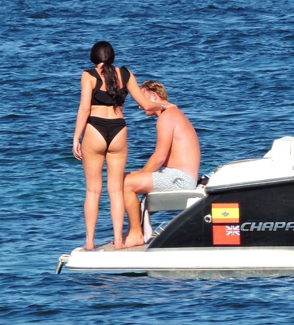 Jessica Wright is Seen With Her William Lee-Kemp Out on Their Holiday in Palma De Mallorca (42 Photos)
