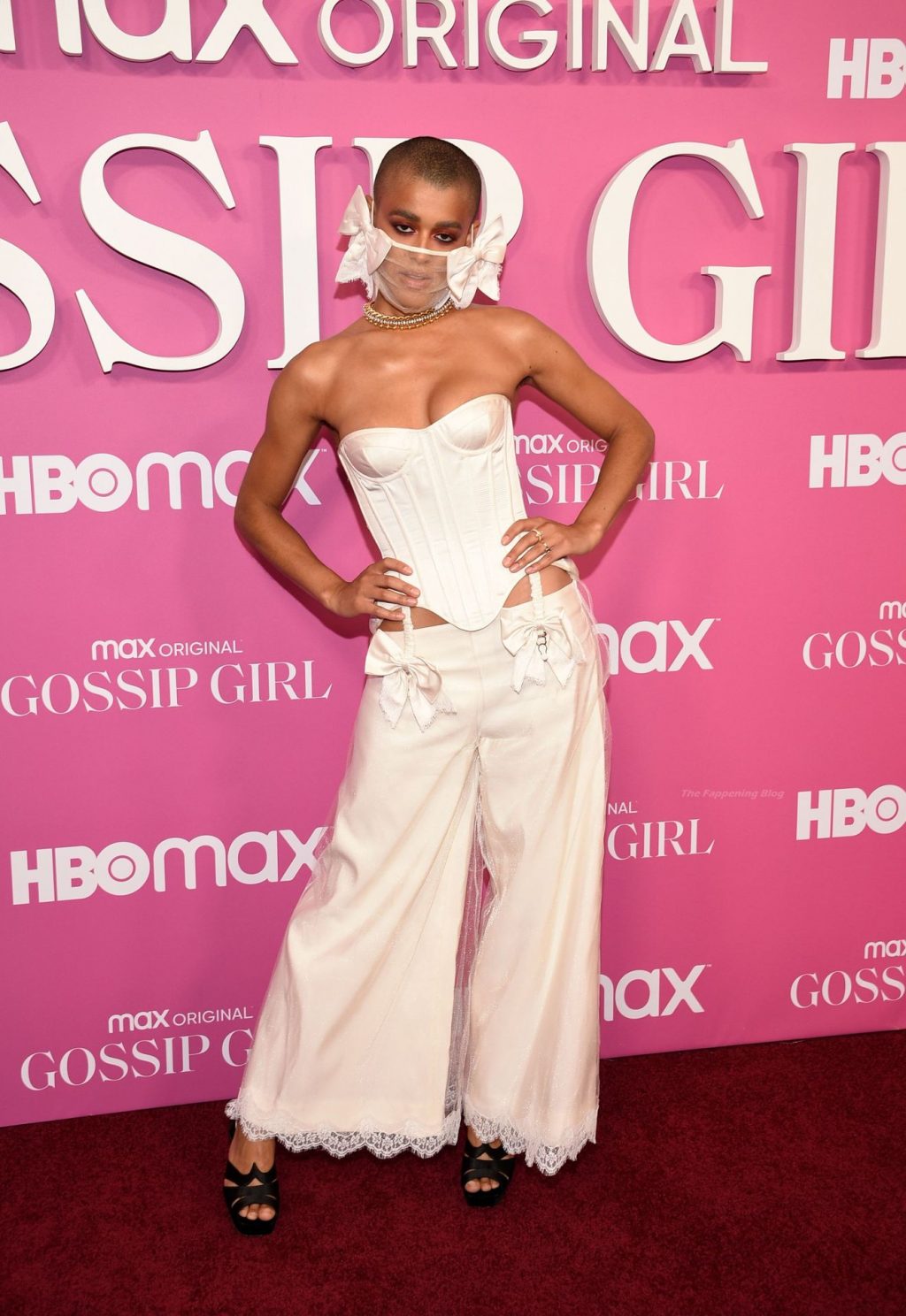 Jordan Alexander Displays Her Nice Cleavage in a White Dress at the Gossip Girl Reboot Screening (63 Photos)
