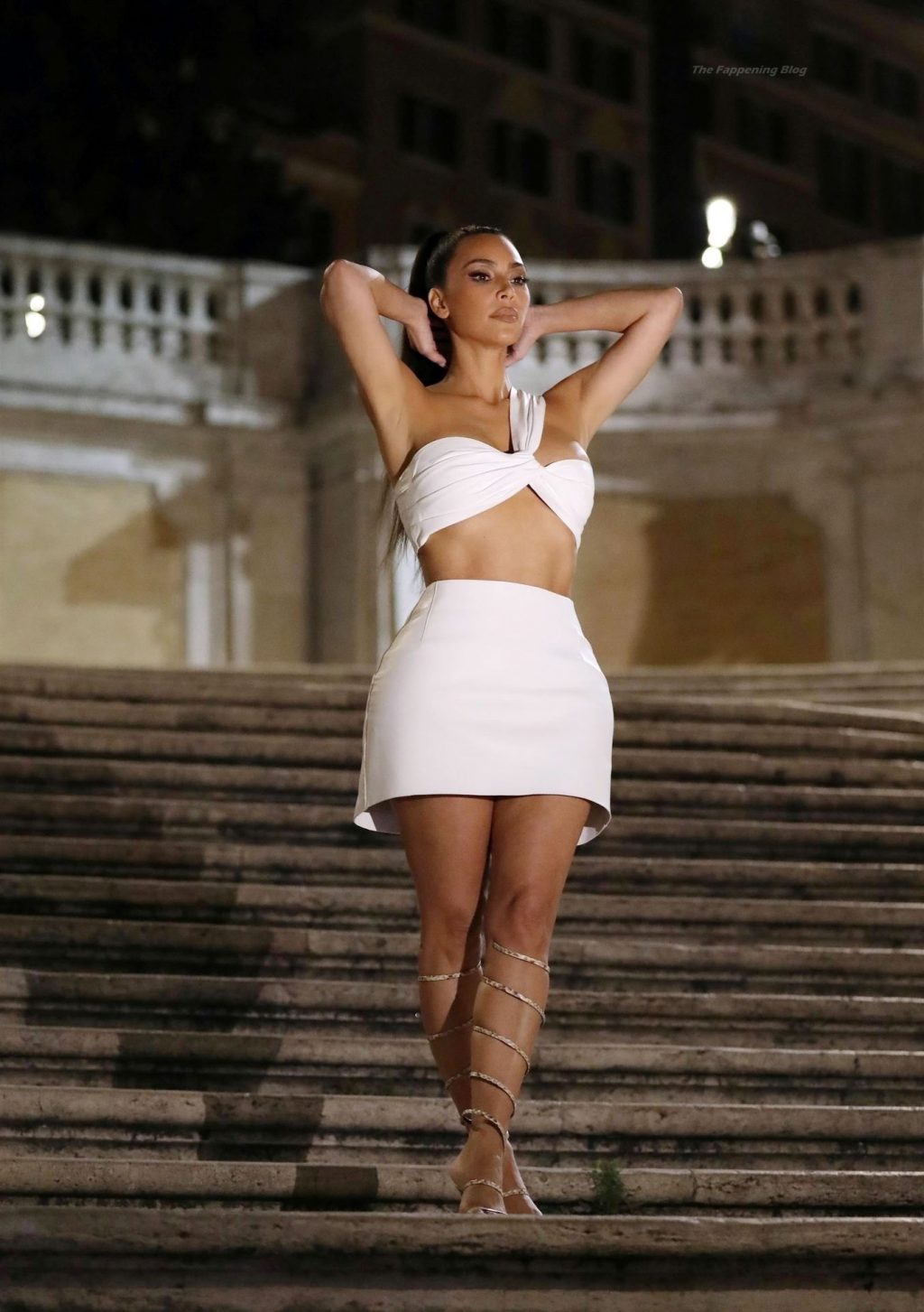 Kim Kardashian Stops By the Famous Spanish Steps to Take Pics in Rome (25 Photos)