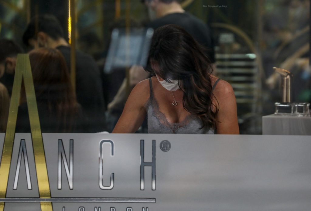 Michelle Heaton is Seen Leaving Inanch London in Great Portland Street (24 Photos)