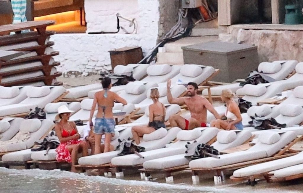 Nicole Scherzinger Looks Like She is Having a Great Time in Greece (46 Photos)