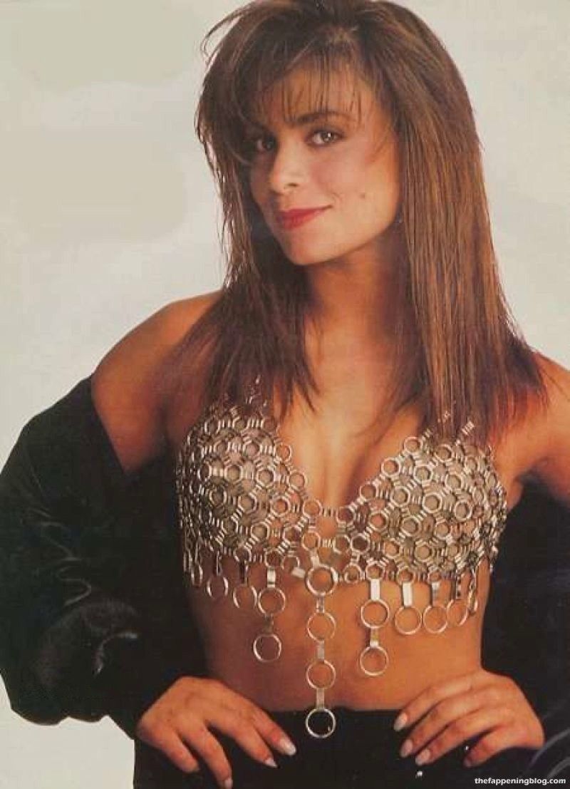 Paula Abdul Sexy Collection (73 Photos) [Updated]