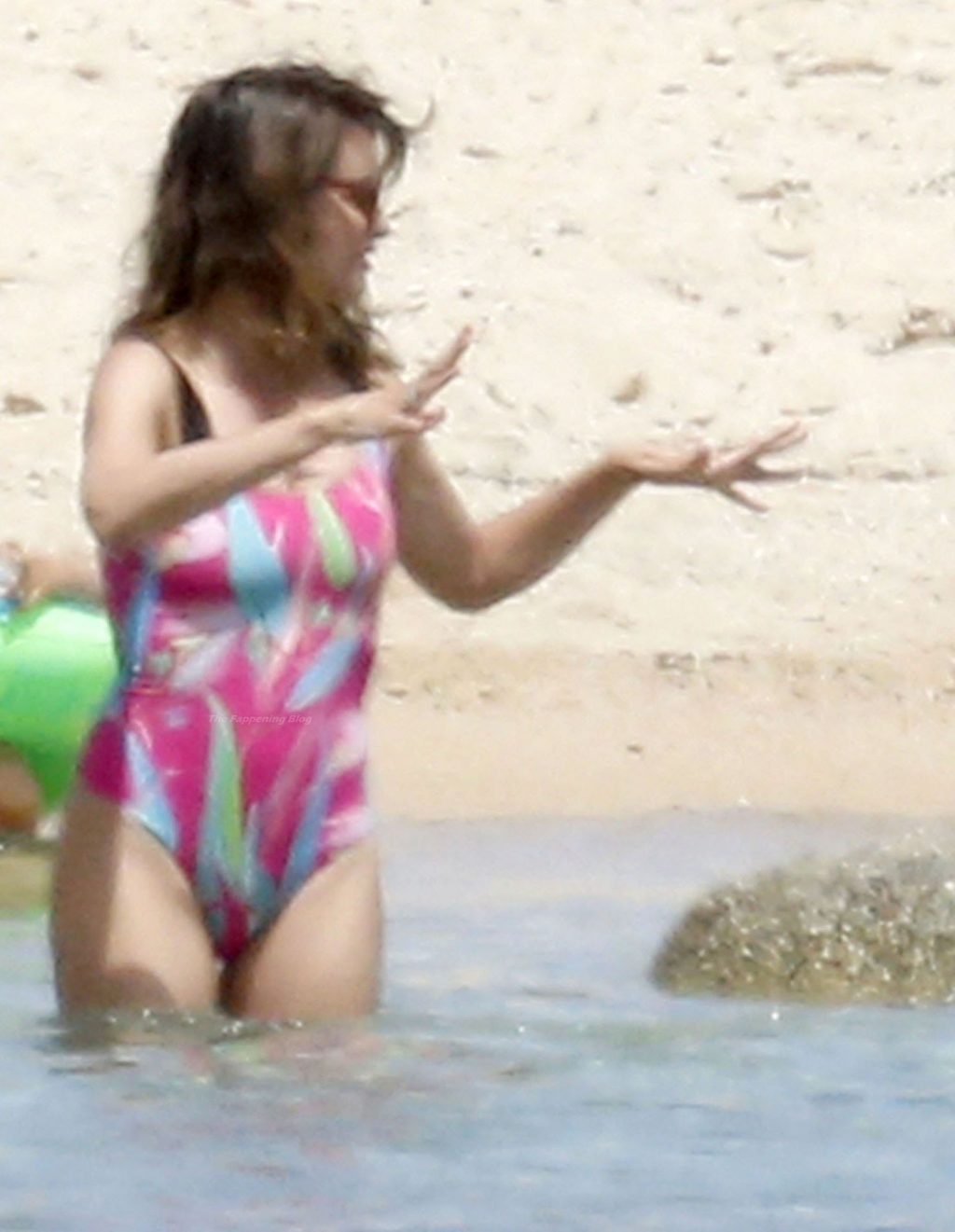 Javier Bardem &amp; Penelope Cruz Hit The Beach on Their Sun-Kissed Holiday in Sardinia (46 Photos)