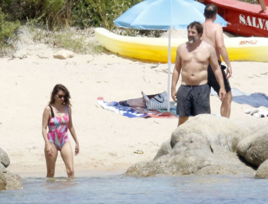 Javier Bardem &amp; Penelope Cruz Hit The Beach on Their Sun-Kissed Holiday in Sardinia (46 Photos)