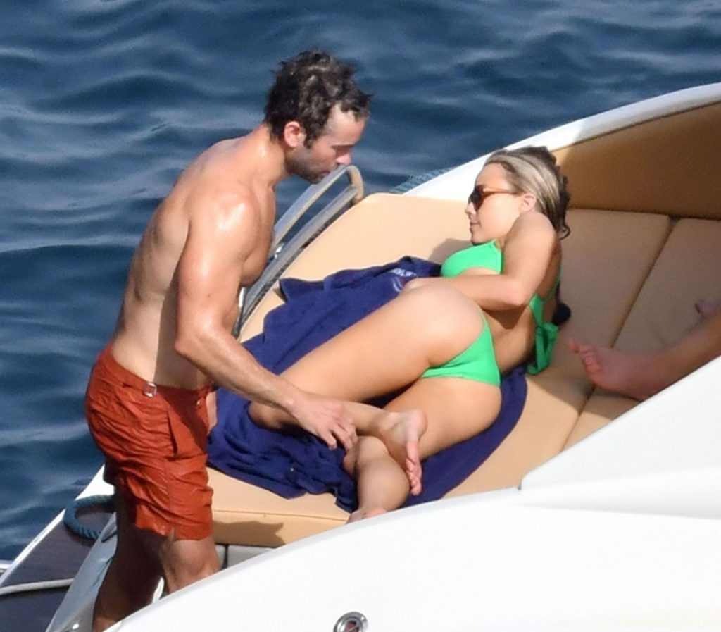 Chace Crawford &amp; Rebecca Rittenhouse Enjoy Their Sun-Kissed Italian Holiday in Capri (120 Photos)