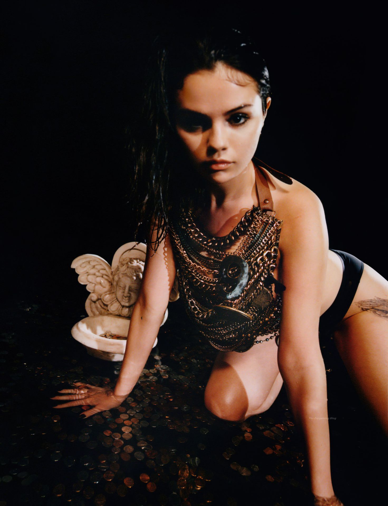 Selena-Gomez-Sexy-Photoshoot-4.jpg