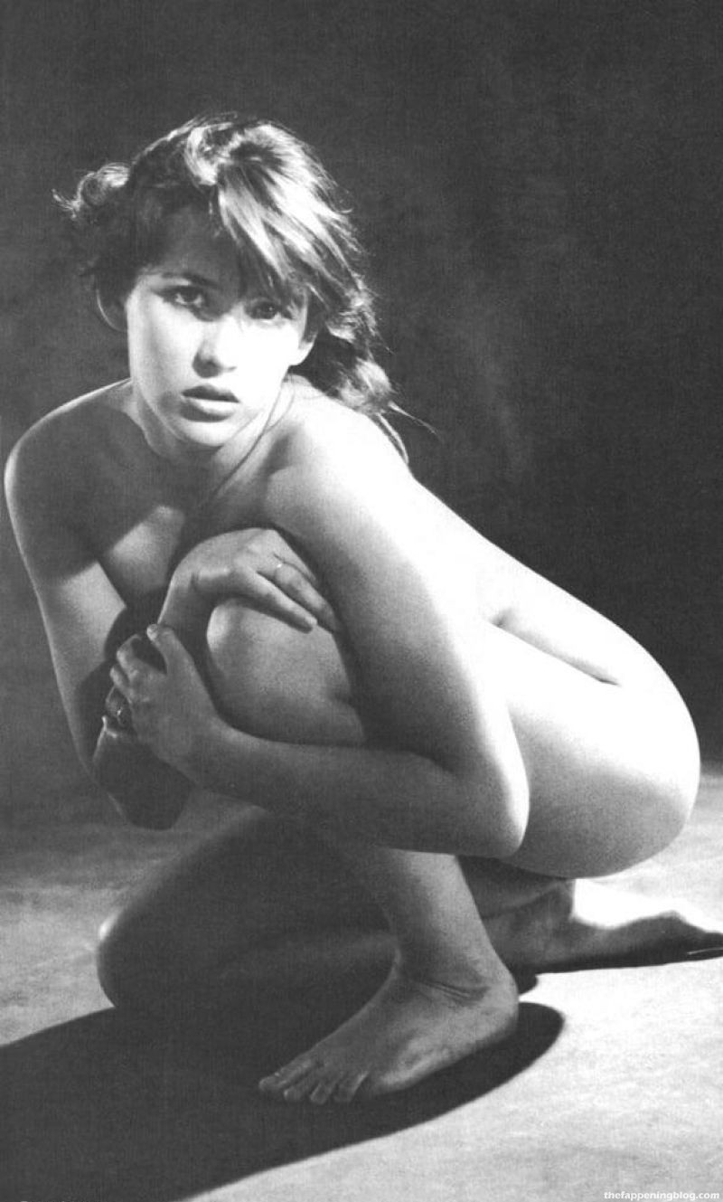 Sophie Marceau Nude Collection (40 Photos)