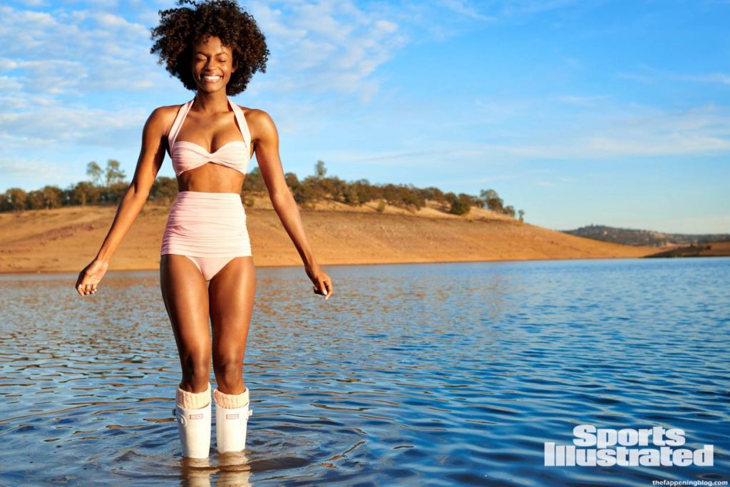 Tanaye White Sexy – Sports Illustrated Swimsuit 2021 (52 Photos)