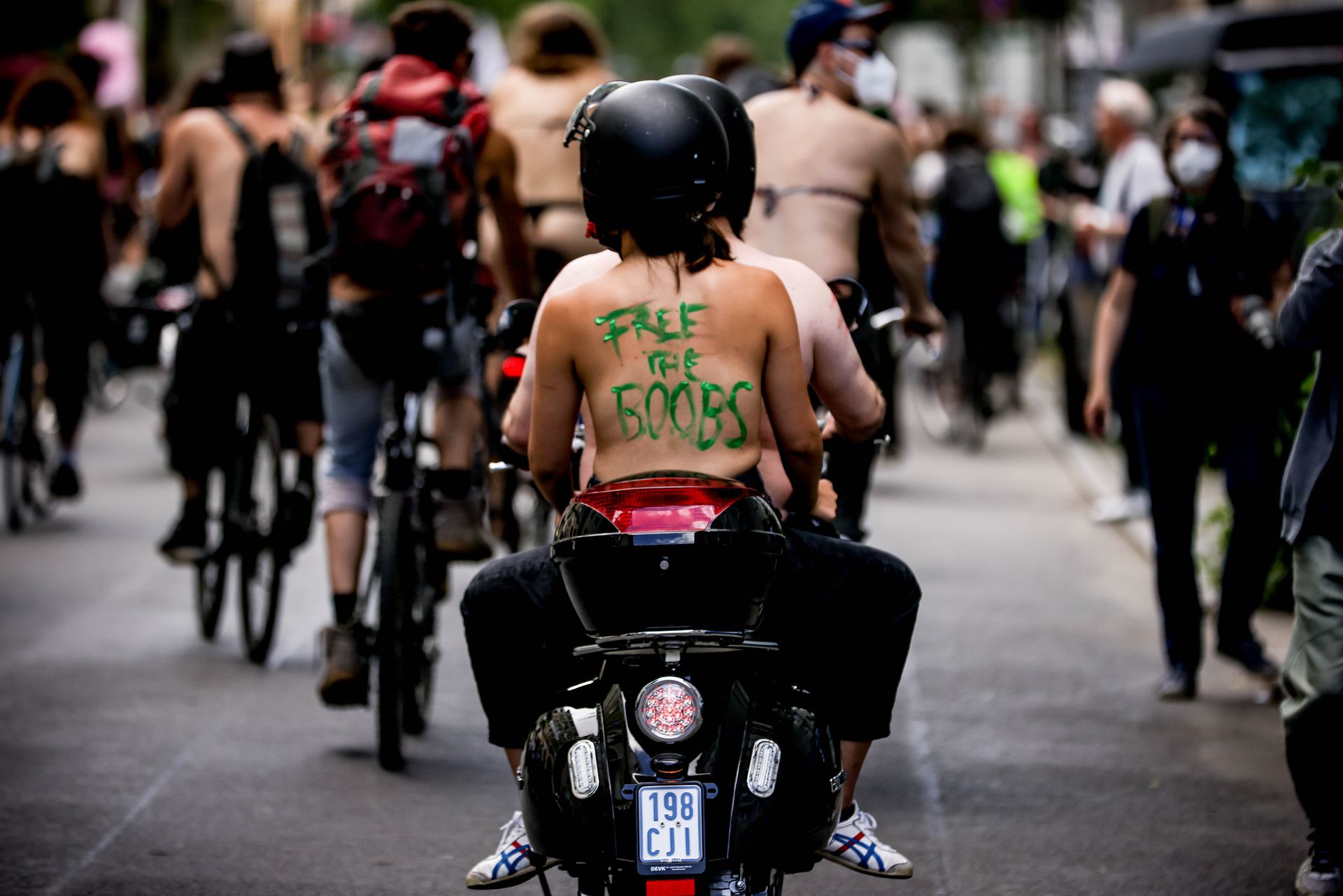 Topless-Protest-The-Fappening-Blog-33.jpg