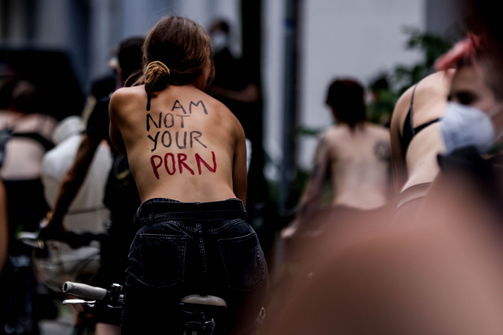 Topless-Protest-The-Fappening-Blog-34.jpg