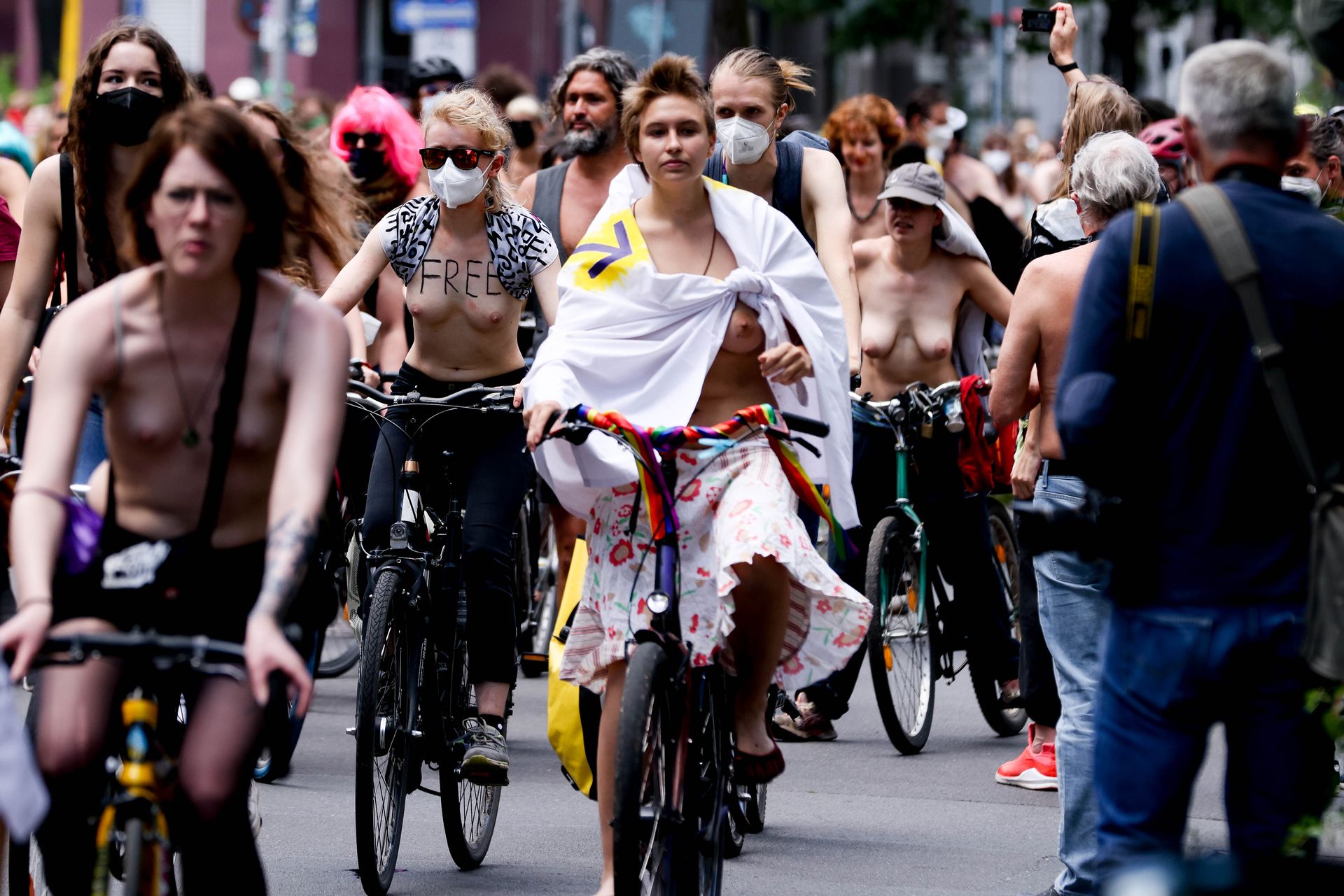 Topless-Protest-The-Fappening-Blog-39.jpg