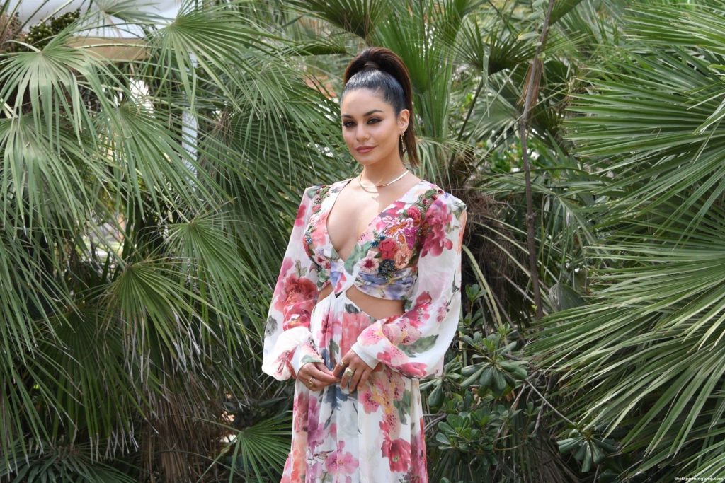 Vanessa Hudgens Attends the Photocall During Filming Italy Sardegna Festival (121 Photos)