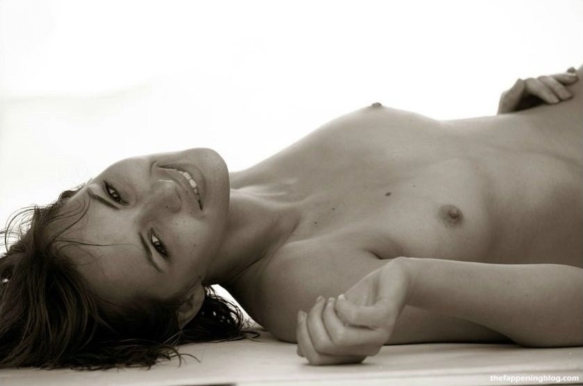 Louise Bourgoin Nude &amp; Sexy Collection (20 Photos)