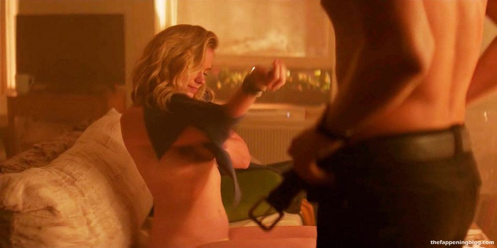 Elizabeth Lail Nude Sexy Topless 1