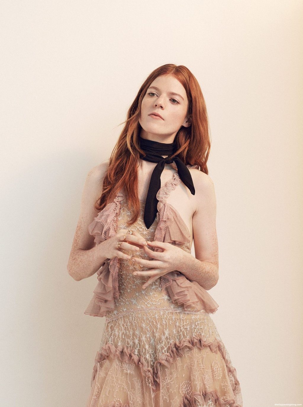 Rose Leslie Nude &amp; Sexy Collection (44 Photos + Videos)