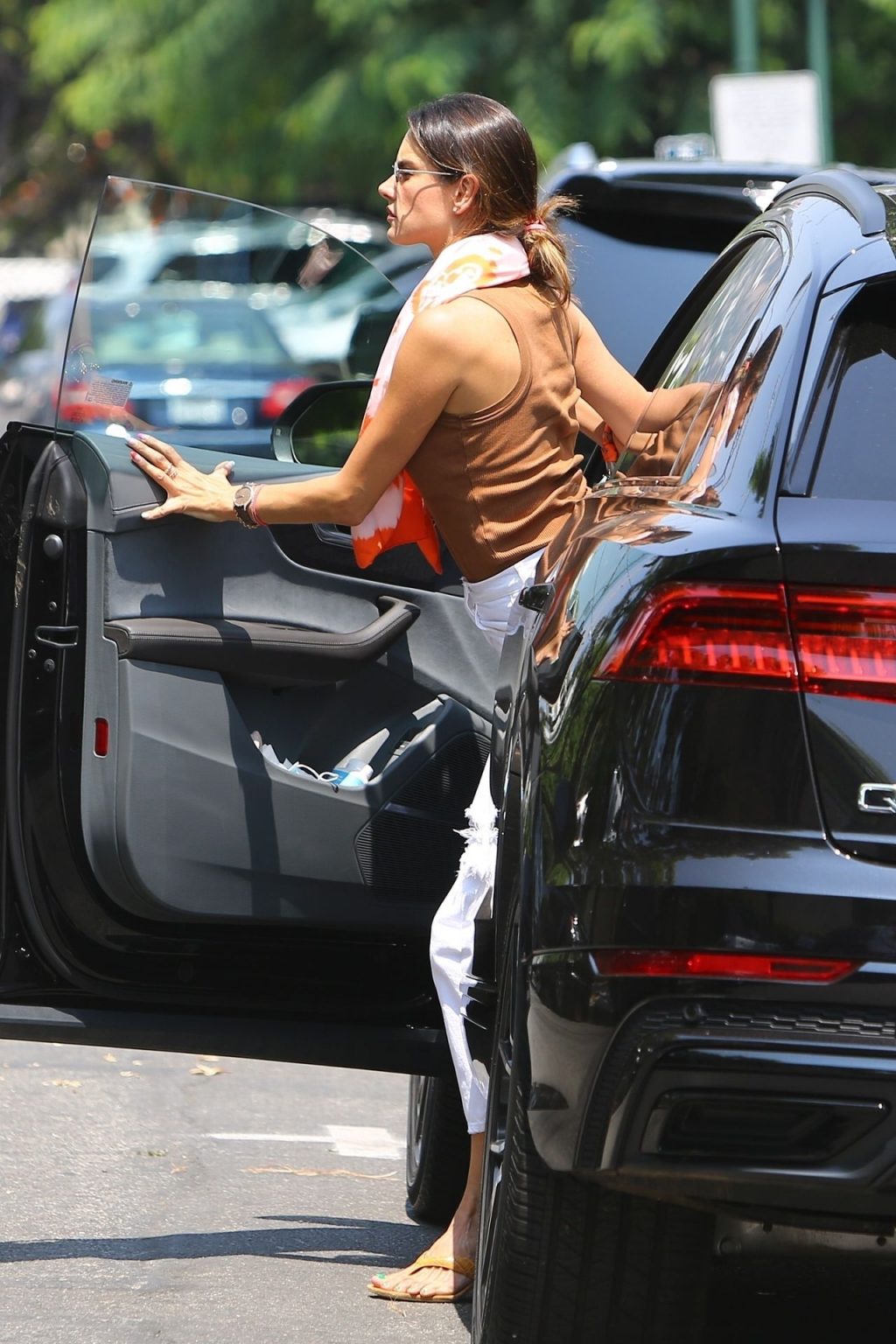 Alessandra Ambrosio is Seen Braless in Beverly Hills (44 Photos)