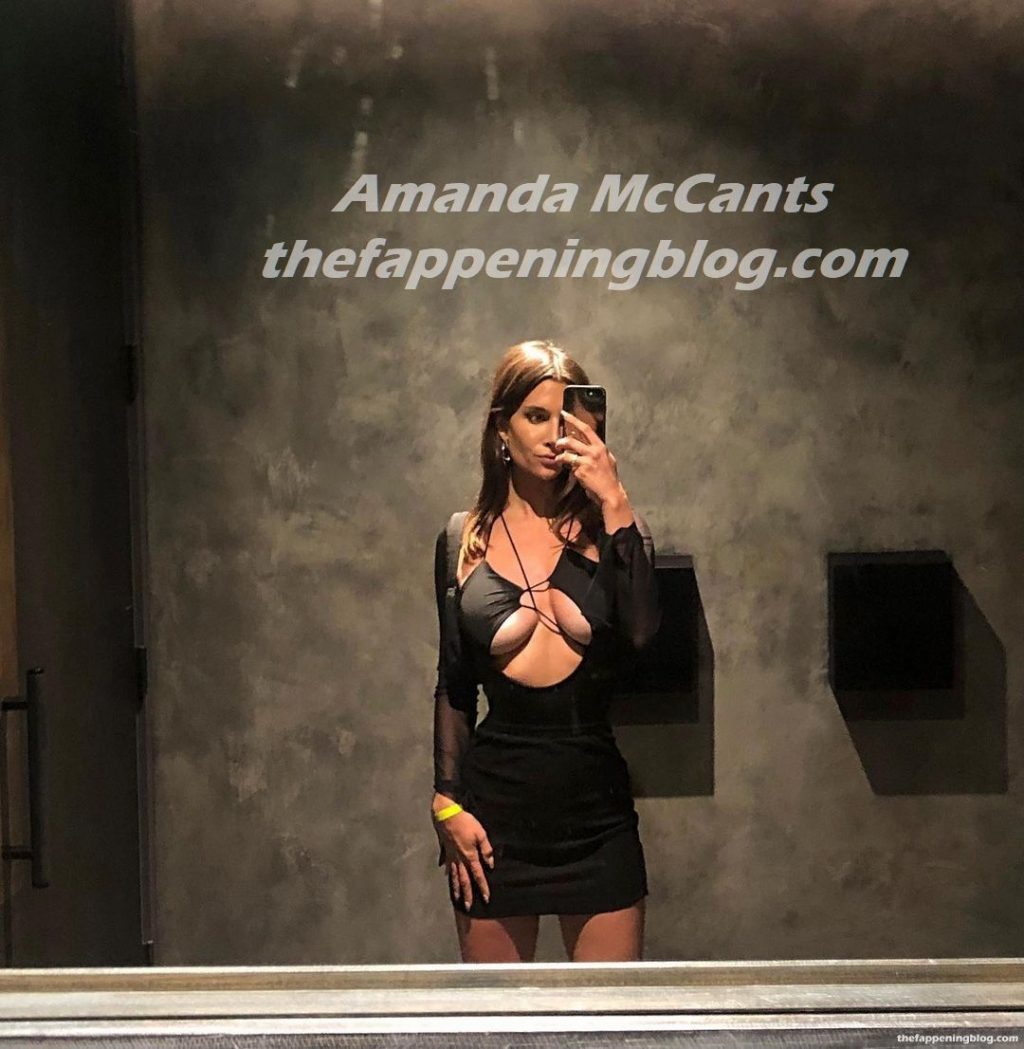 Amanda McCants Sexy (15 Photos)