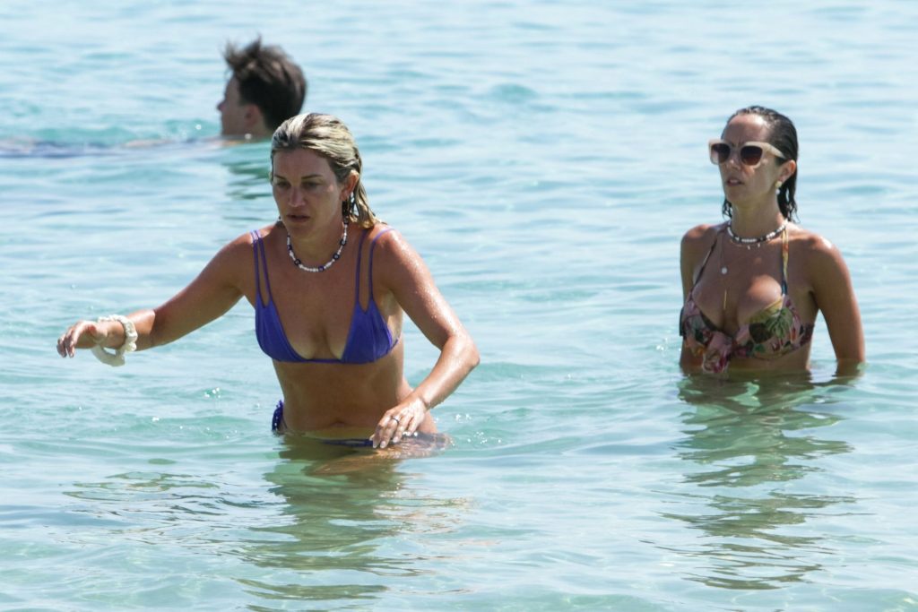 Ashley Roberts Shows Off Her Sexy Figure on the Beach in Mykonos (51 Photos)