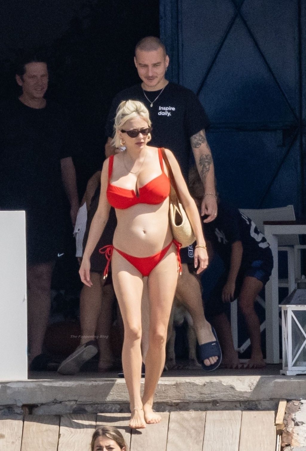 Caroline Vreeland Shows Off Her Sultry Beach Body Physique in a Red Bikini (43 Photos)