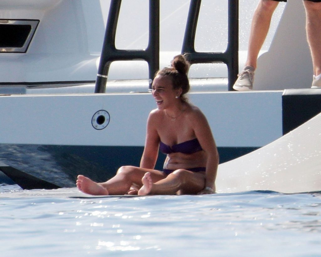 Chloe Green Enjoys Her Family Holiday Out in the Mediterranean Sea (132 Photos)
