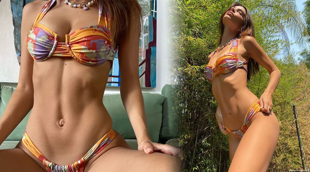 Emily Ratajkowski Shows Off Her Body in a Bikini (9 Photos)