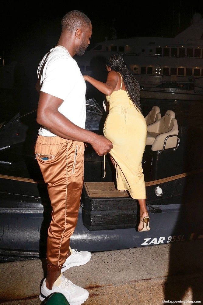 Gabrielle Union &amp; Dwyane Wade are Seen Sharing a Passionate Kiss in Saint Tropez (49 Photos)
