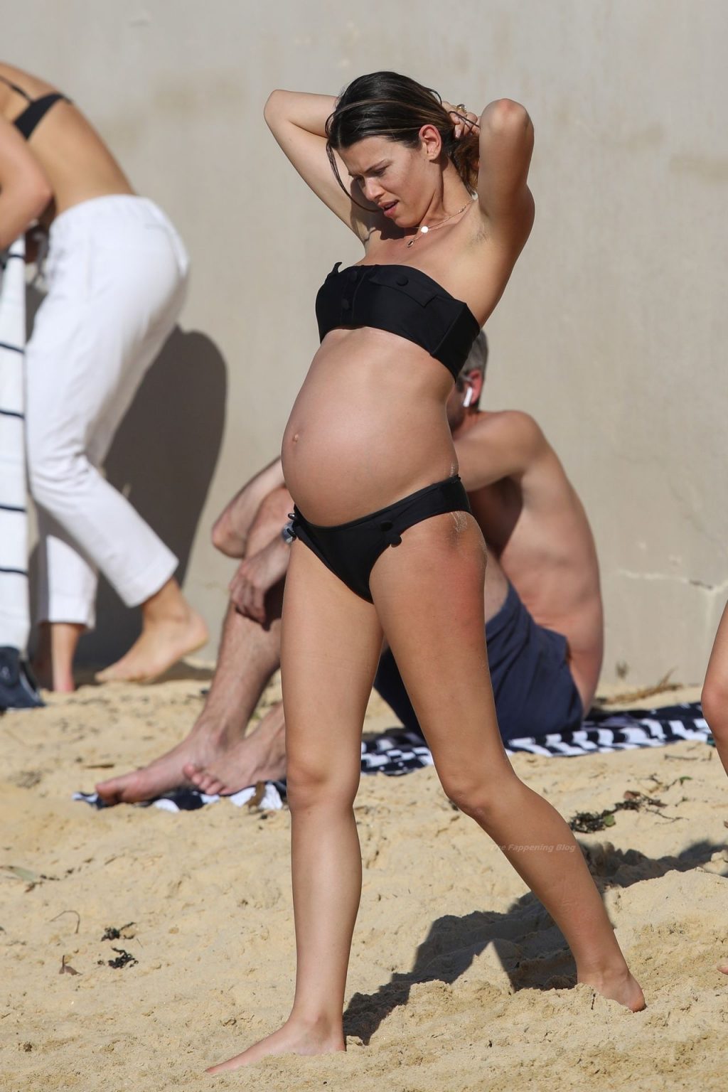 Pregnant Georgia Fowler Takes a Fresh Dip in the Ocean in Sydney (58 Photos)