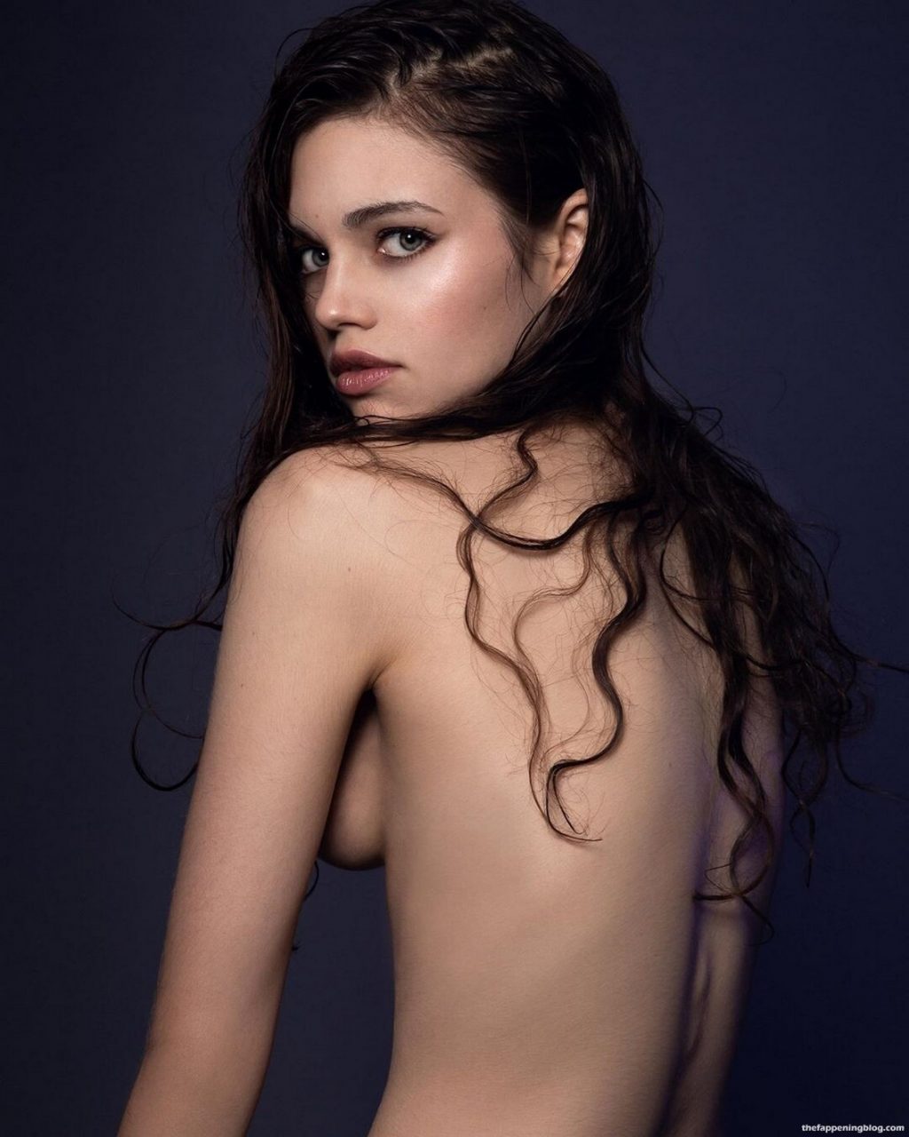 India Eisley Nude &amp; Sexy Collection (26 Photos + Sex Video Scenes)