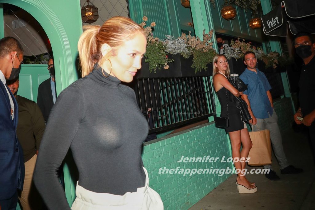 Jennifer Lopez is Seen Outside Olivetta Restaurant in WeHo (88 Photos)