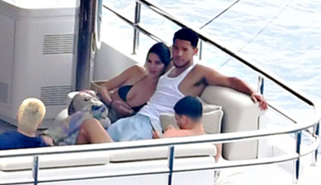 Kendall Jenner Packs on the PDA with Boyfriend Devin Booker in Salerno (116 Photos)