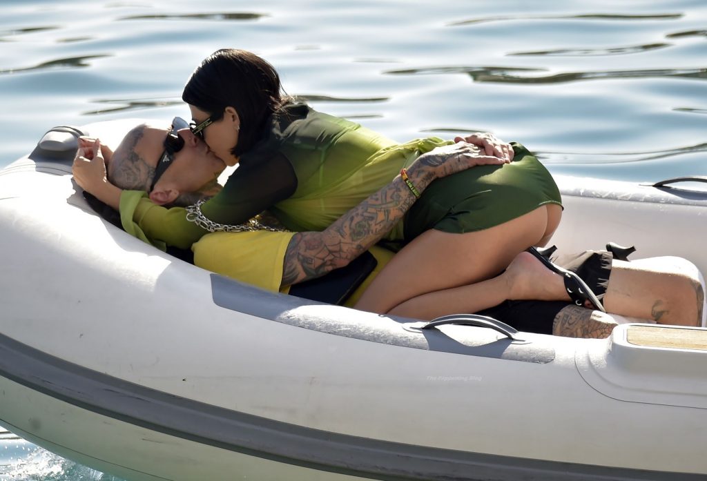 Kourtney Kardashian Flashes Her Pussy and Butt During Italian Getaway with Her Boyfriend (107 Photos)