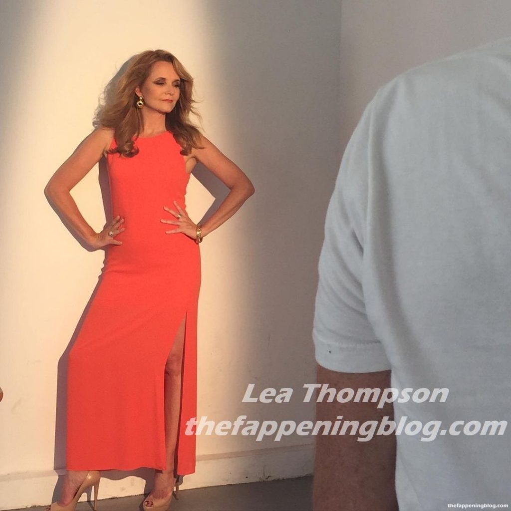 Lea Thompson Nude &amp; Sexy Collection (15 Photos)