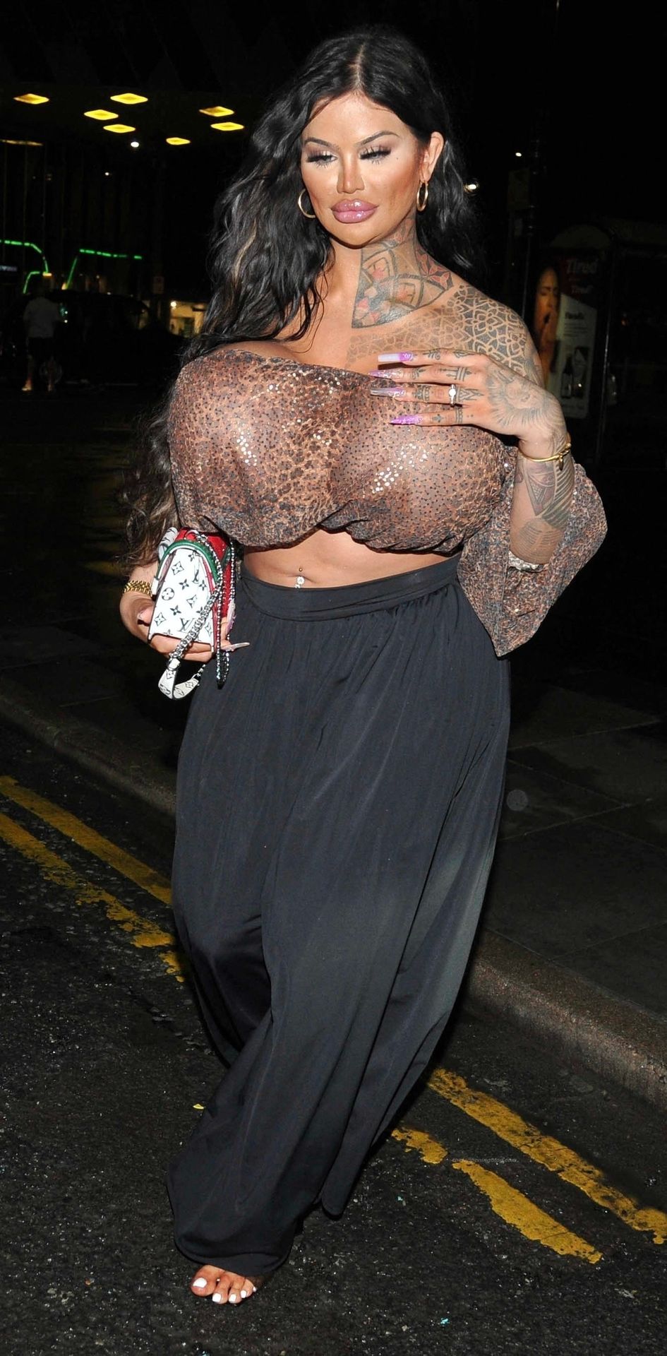 Nicki Valentina Rose Stuns with Her Huge Boobs in Manchester (7 Photos)